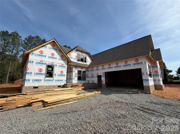 5977 Tipperary Dr, Denver, NC 28037