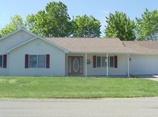 310 Forest Park Dr, Herrin, IL 62948