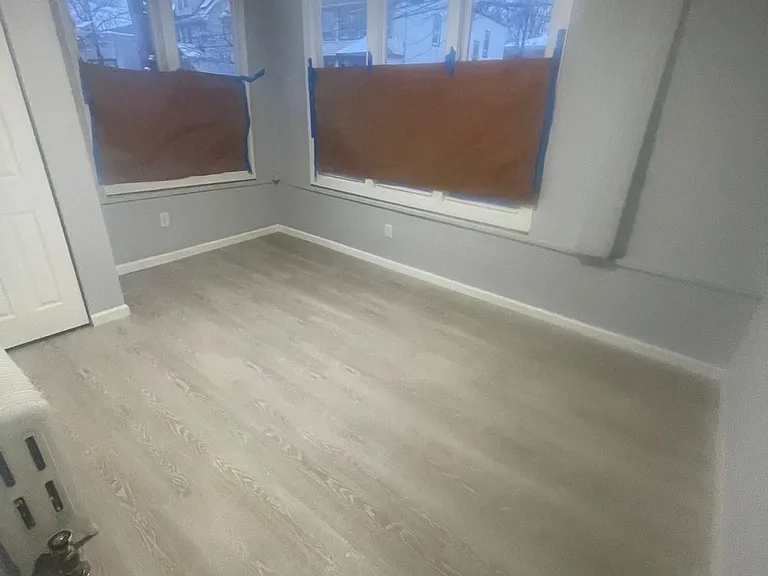 100 Smith St #1 — Photo 4