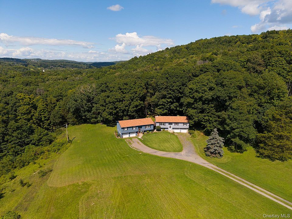 1st image of 17 Slate Field Ln