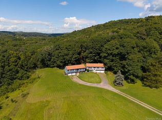 17 Slate Field Ln, Clinton Corners, NY 12514