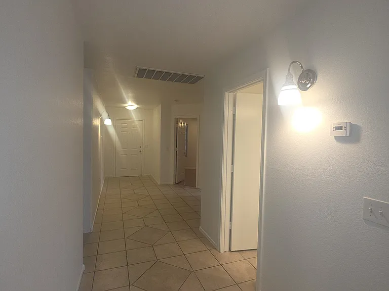 7130 W Toronto Way — Photo 5