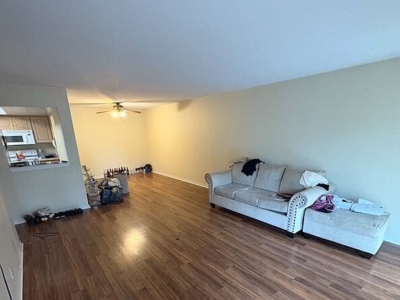 3rd image of 3001 Heritage Dr APT 103