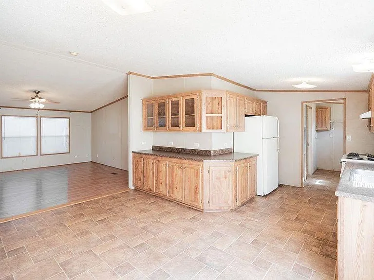30627 Vilma Ln — Photo 4