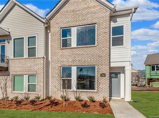 1438 Winding Stream Rd, Charlotte, NC 28206