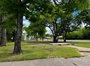 1118 E 12th Ave, Corsicana, TX 75110