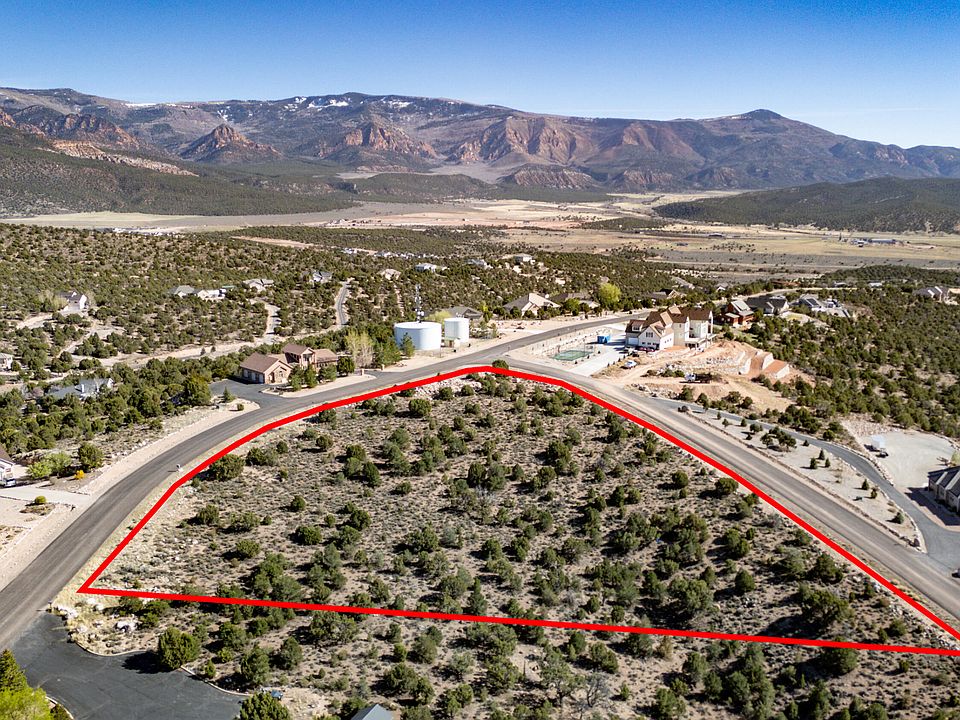 1st image of 1460 S Hill Crest Dr