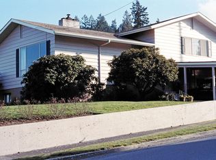 305 4th St E, Rainier, OR 97048