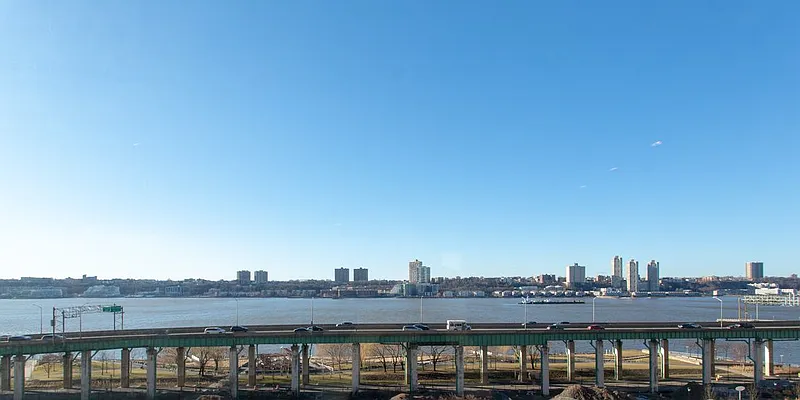 Sold by BLU Real Estate | media 27