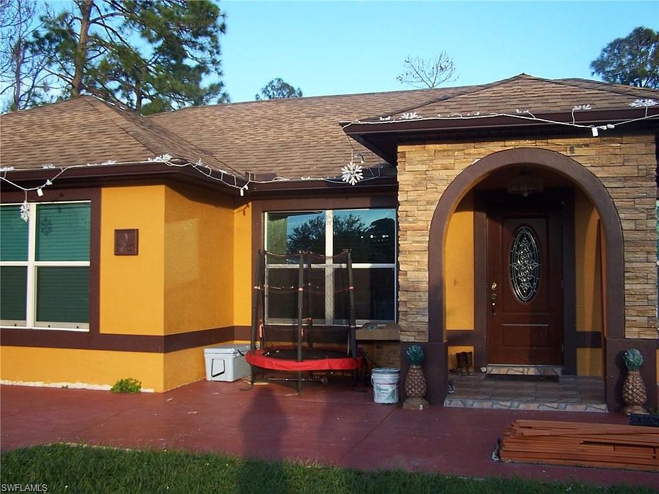 1st image of 421 Lovers Ave S