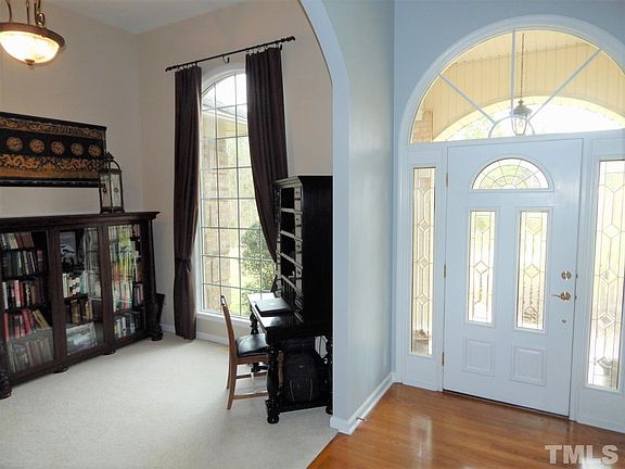 5th image of 2029 Aurora Ln