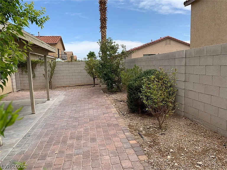 9933 W Diablo Dr — Photo 41
