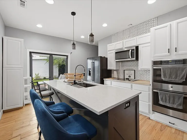 1605 English Ave — Photo 7