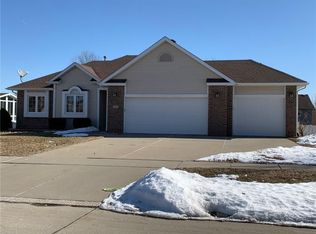 217 NW Ridgeline Dr, Ankeny, IA 50023