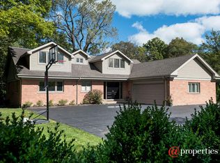 335 Lake Cook Rd, Highland Park, IL 60035