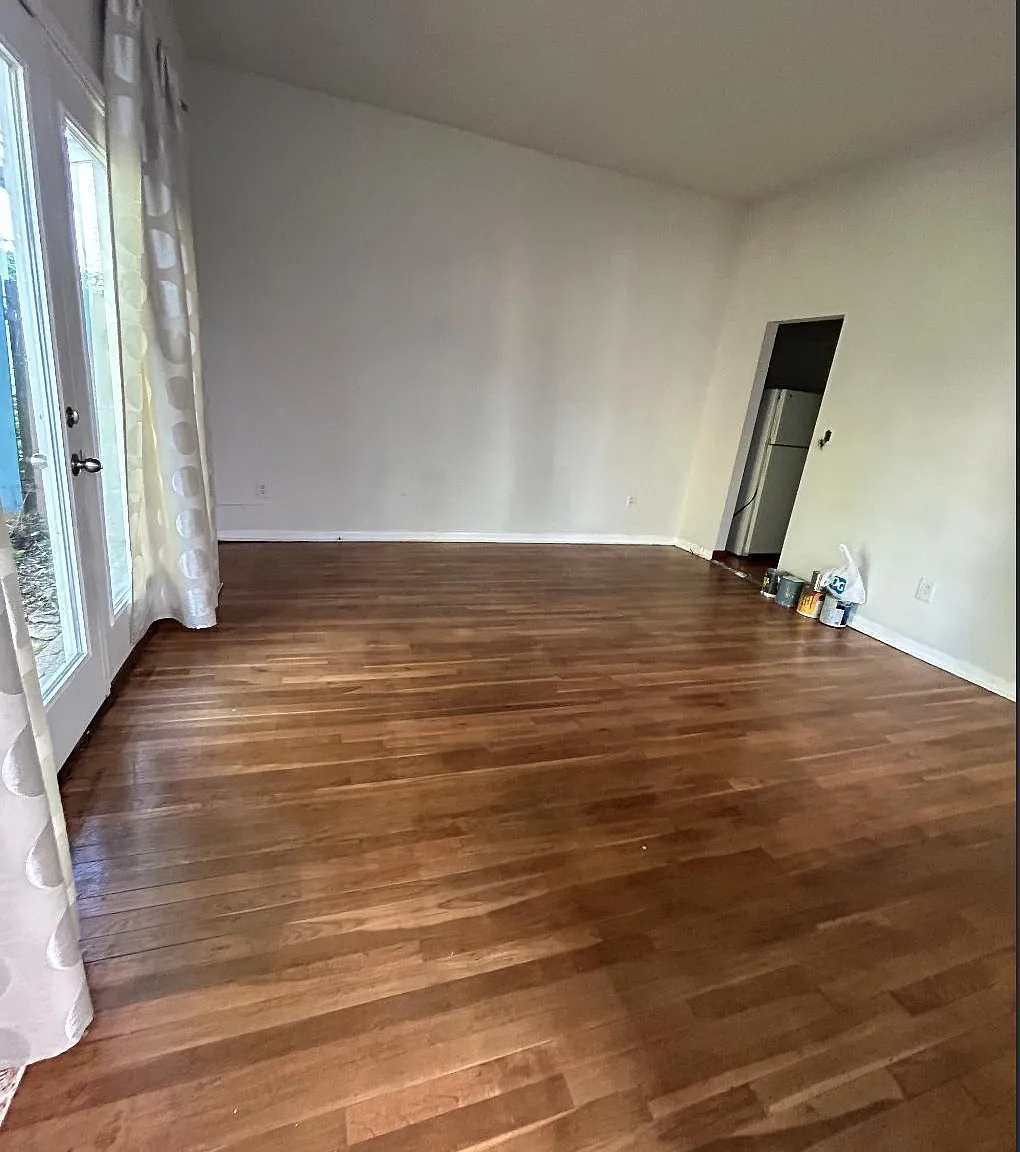 1 bed, $1,000 — Photo 2