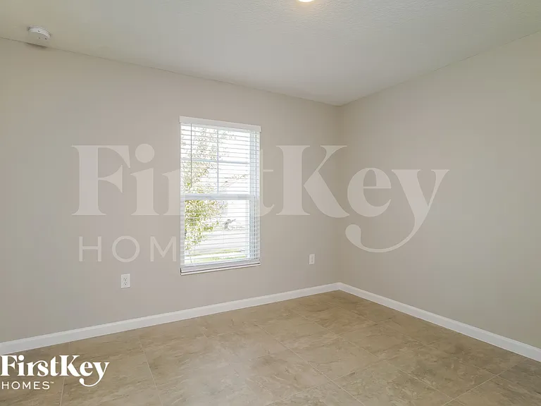 308 S Haven Ct — Photo 11