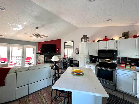 3rd image of 9459 S Pointe Retreat Dr #14