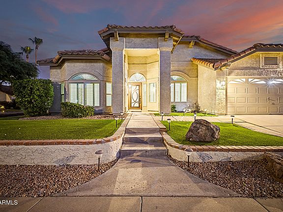 3rd image of 1149 W IRIS Drive