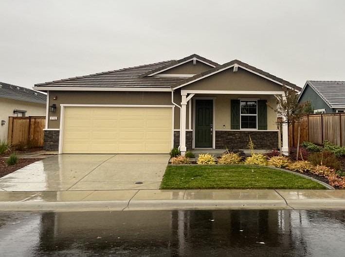 1st image of 1762 Lakeridge Ln