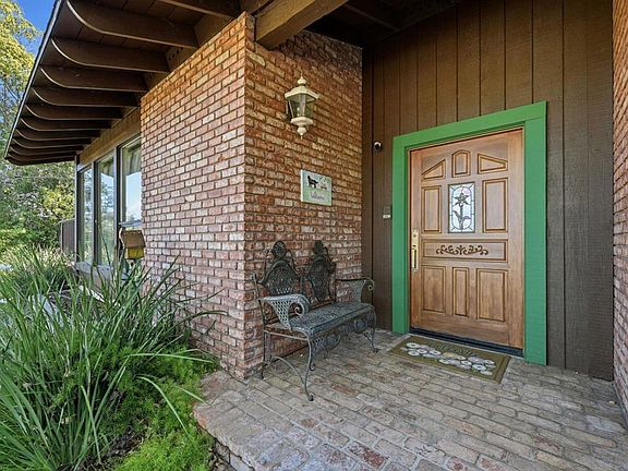 4th image of 1427 El Nido Dr