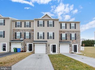 50 Holstein Dr, Hanover, PA 17331