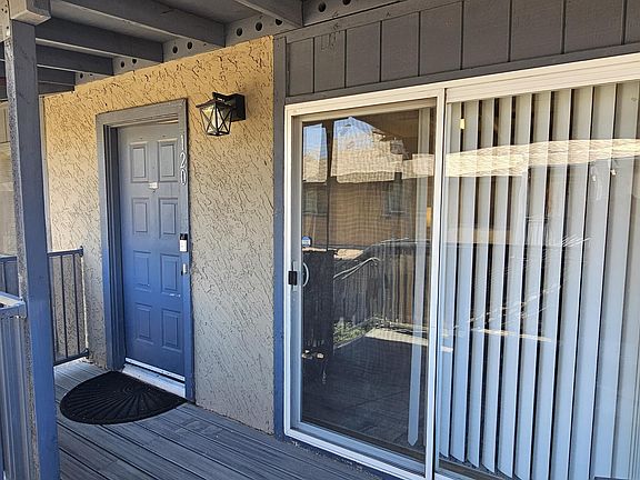 4th image of 286 W PALOMINO Drive #120