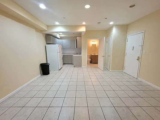 Rented by Highline Residential | media 6