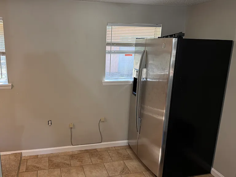 277 Grandview Ave — Photo 15