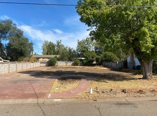 1126 Ledell Dr, Redding, CA