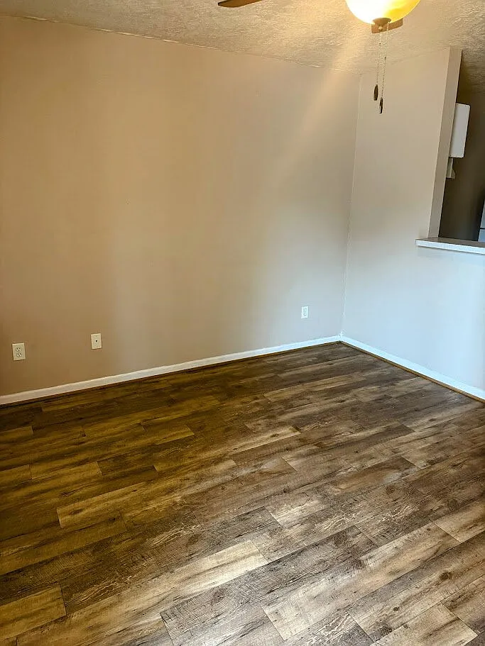 Building Photo - 409 Tauber St #D