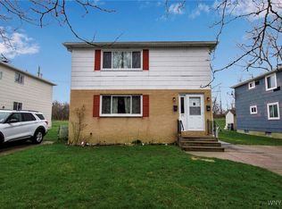 70 Strasbourg Dr, Buffalo, NY 14227