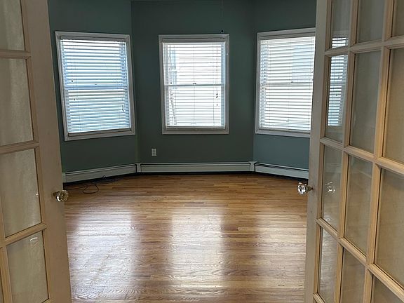 5th image of 141 Bath Ave Floor 1