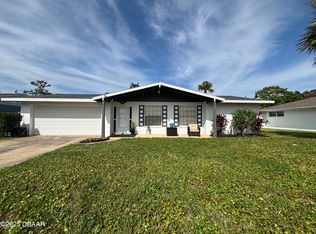 1425 Suwanee Rd, Daytona Beach, FL 32114