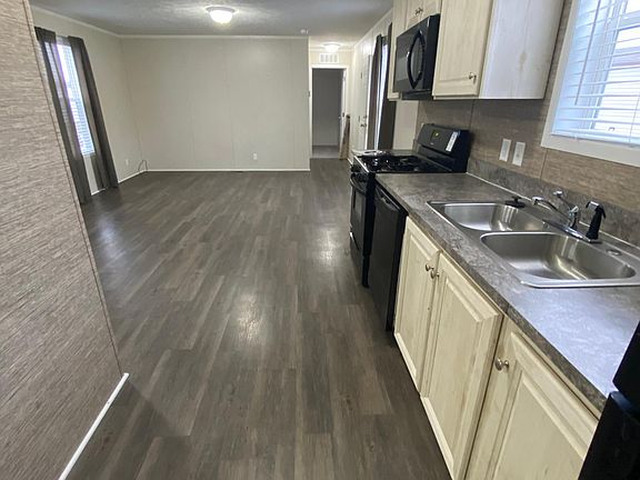 3rd image of 59333 Dawn St