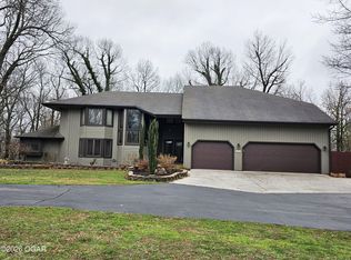 13225 Oakwood Trail Rd, Neosho, MO 64850