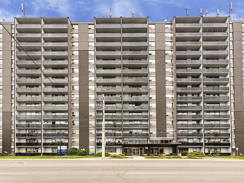 1st image of 33 Fennell Ave E #812