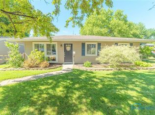 1401 Shepherd Dr, Maumee, OH 43537