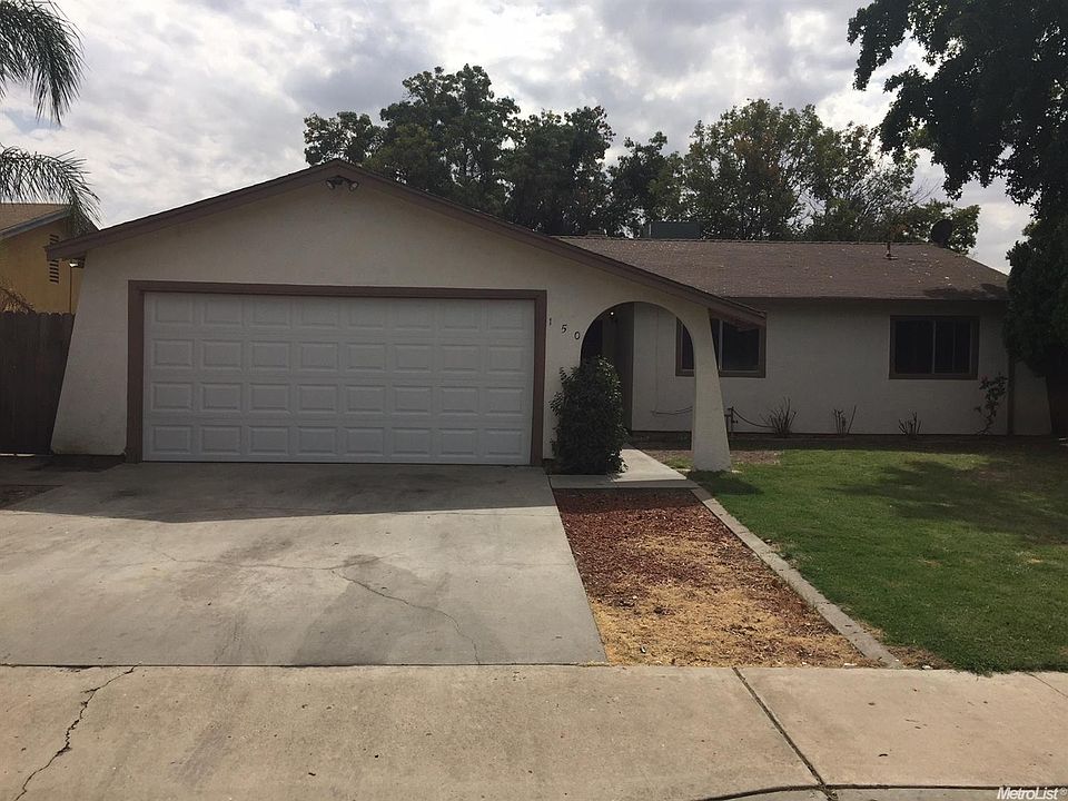 1st image of 150 Rosewood Dr