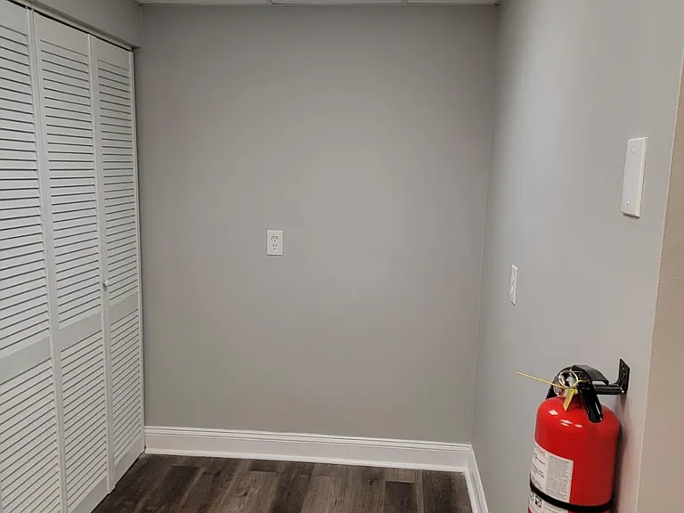 2204 Greenwood Dr — Photo 11