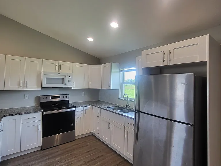 8309 Lena Ct — Photo 5
