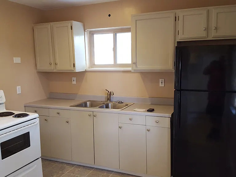 3827 Kingswood Dr — Photo 12