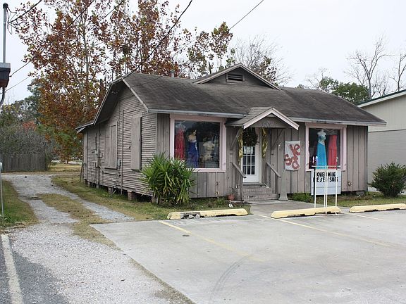 2nd image of 3206 Ryan St
