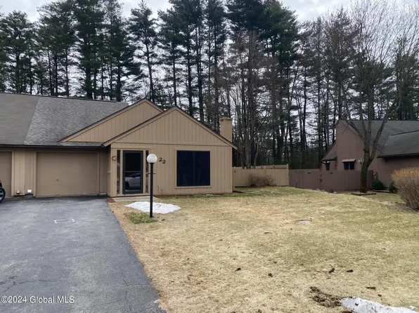 22 Queen Ann Court, Queensbury, NY 12804