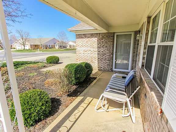 4th image of 8327 Frankdale Ct