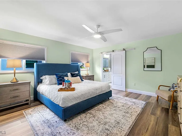 2307 SW 40th St — Photo 10