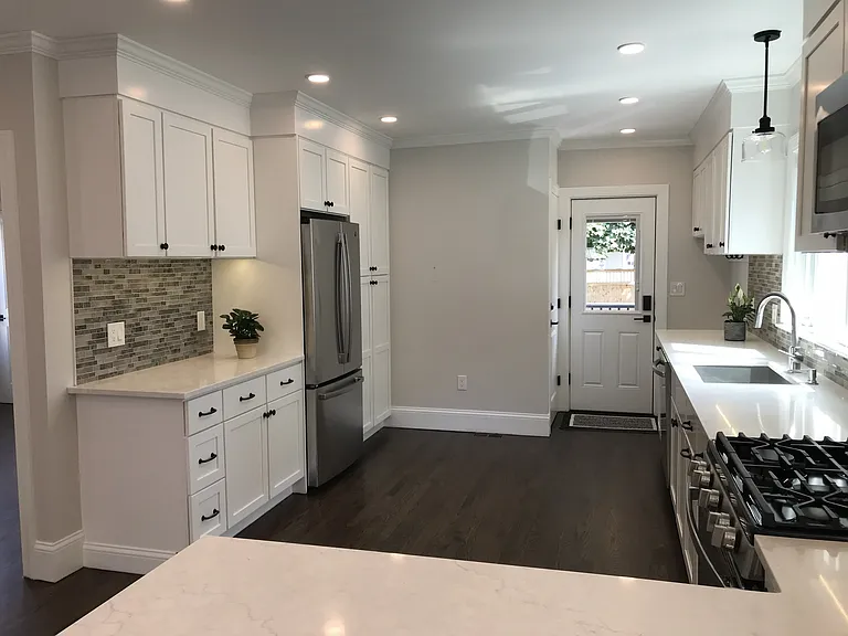 65 Foster St — Photo 3
