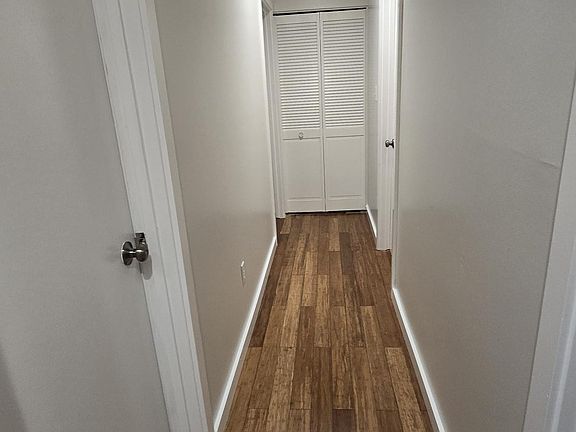 Common Areas - Upstairs Hallway