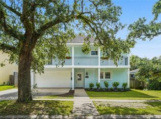 5619 Chamberlain Dr, New Orleans, LA 70122