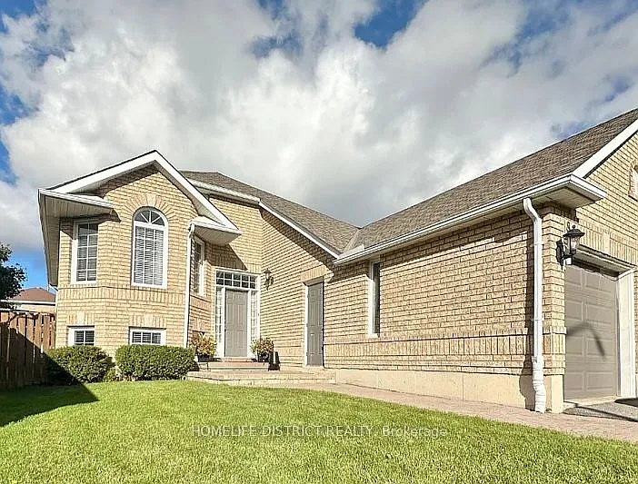 86 Taylor Dr — Photo 1